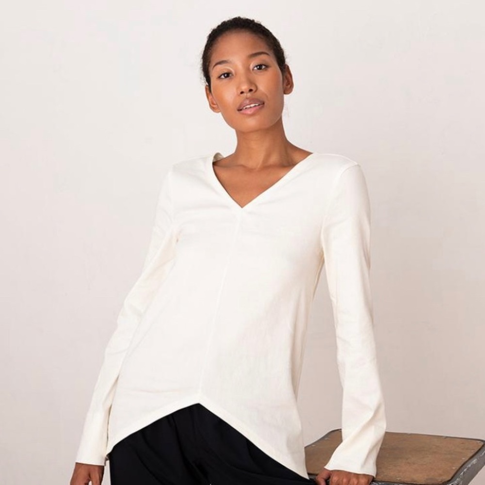 ADAY Let Loose shirt Size M